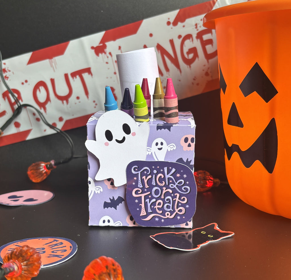 Pretty Little Haunts Colouring Activity Box