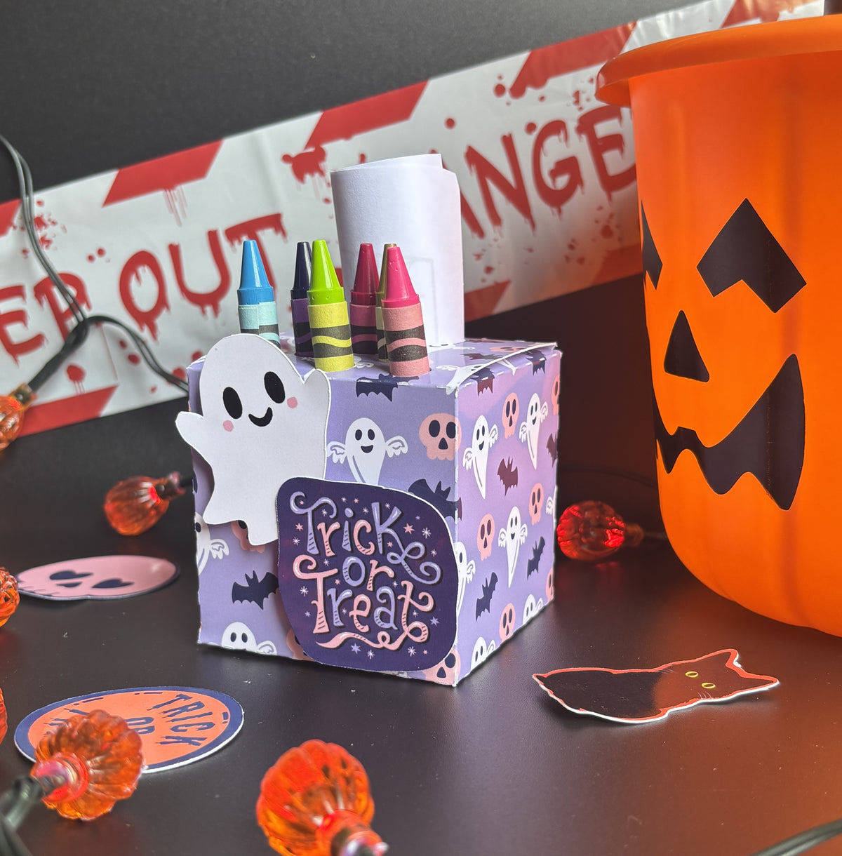 Pretty Little Haunts Colouring Activity Box